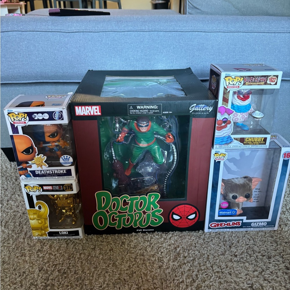 Doctor Octopus and Funko Pop Figure Set